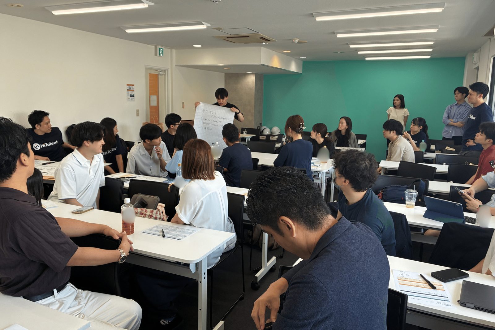 チーム発表の様子