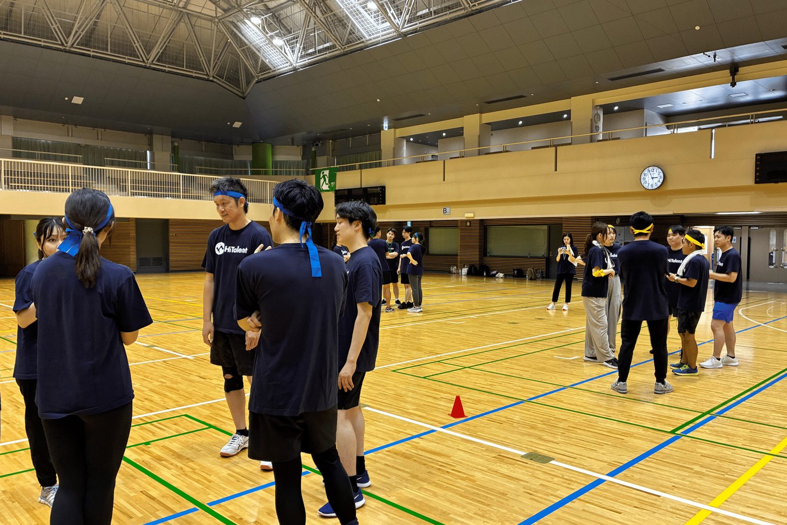 クイズの答えをチームで相談