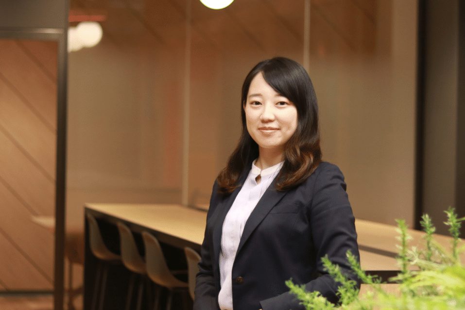 代表秘書として社長と伴走するマルチタスクな大久保さん